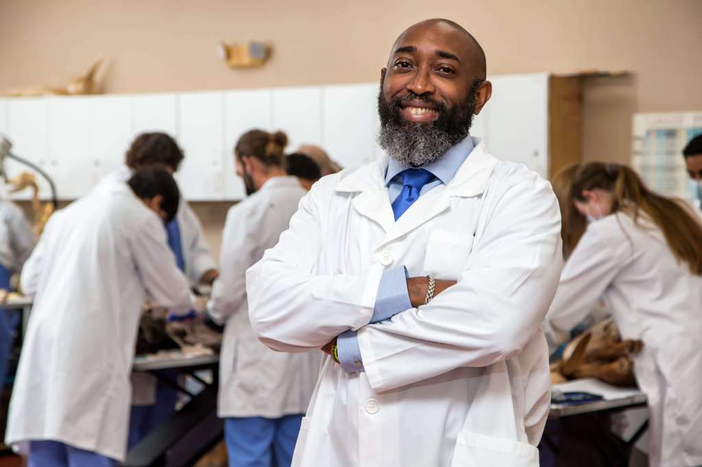 Dr. Brendan Lee Executive Dean for St. Matthew's School of Veterinary Medicine